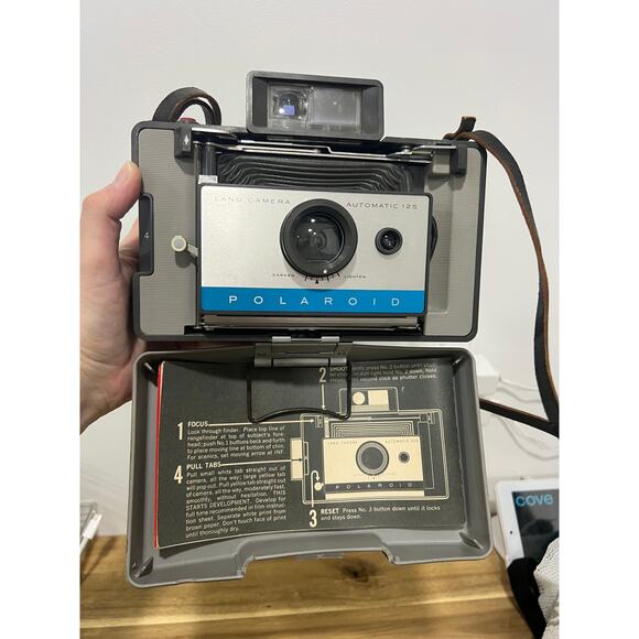 Vintage Polaroid Land Camera Automatic 125 in case with pamphlet - Picture 4 of 8